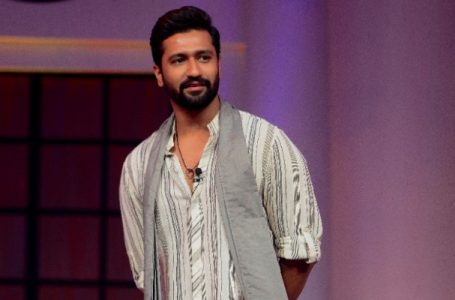 Vicky Kaushal reacts as fans spam him with Team India meme