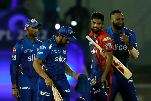  Twitter Reactions: Lalit Yadav pulls off a heist as Delhi stun Mumbai by 4 wickets