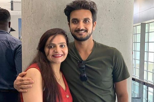 Harshal Patel pens down emotional message for his late sister