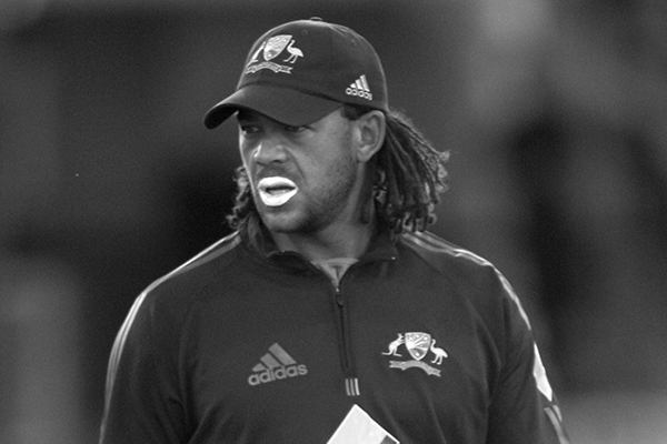  Andrew Symonds passes away in a car accident