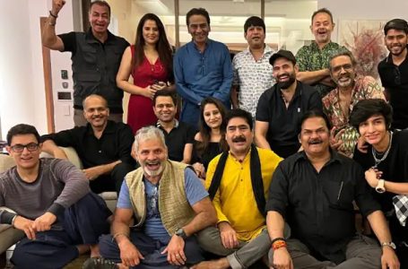Bollywood and Cricket stars unite together to celebrate 21 years of Lagaan movie