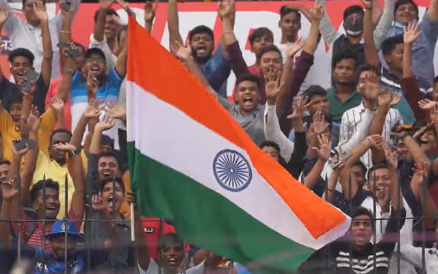  Indian fans unite to show patriotism during the second T20I between India and South Africa