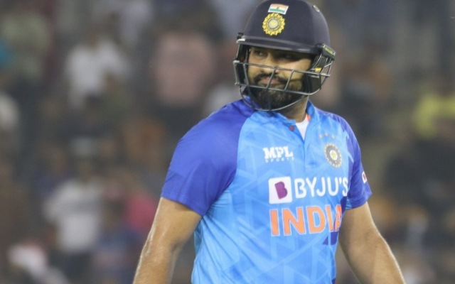  ‘Remove roadhit from 20-20wc team’ – Fans get Angry After Rohit Sharma Departs Early Against Australia