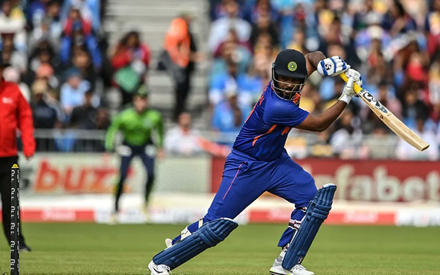  ‘Now tell me this is a joke’ -Twitter rips apart India Cricket Team as Sanju Samson ignored ahead of second T20I against New Zealand