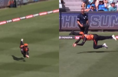 Watch: Cameron Bancroft takes flying catch against Adelaide Strikers during Big Bash League 2022-23