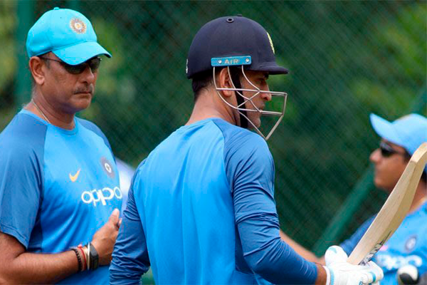  ‘Ravi Shastri was furious’ – Former India fielding coach recalls when Shastri lashed out at MS Dhoni in 2018
