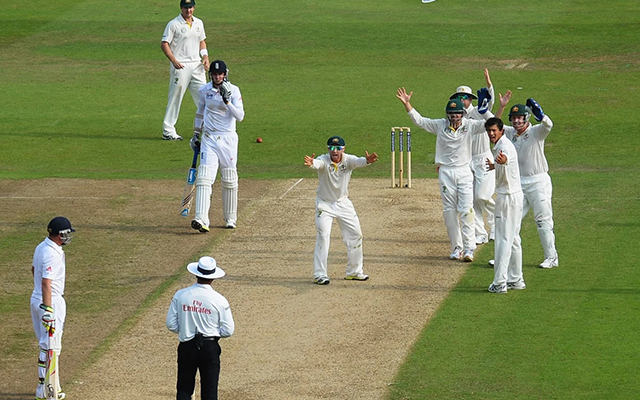  Stuart Broad tries schooling players over non-striker run-out, fan brutally puts him in his place