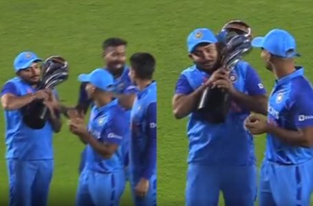 Watch: Hardik Pandya hands over New Zealand series trophy to Prithvi Shaw for team picture