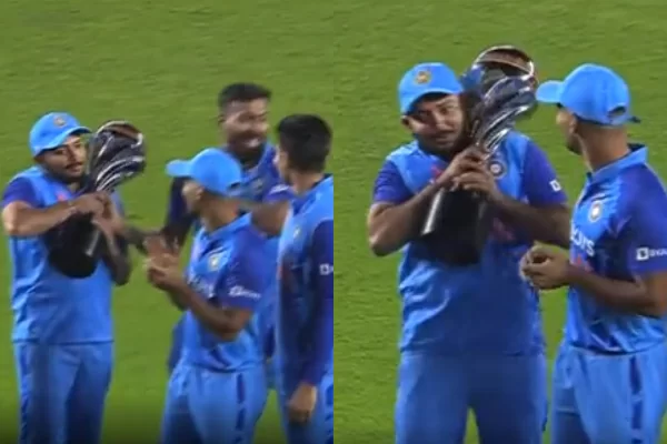  Watch: Hardik Pandya hands over New Zealand series trophy to Prithvi Shaw for team picture