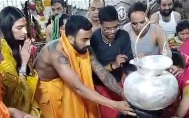  ‘Isse run ban jayenge kya?’ – Fans react as KL Rahul visits Mahakaleshwar Temple with wife Athiya Shetty ahead of 3rd BGT Test