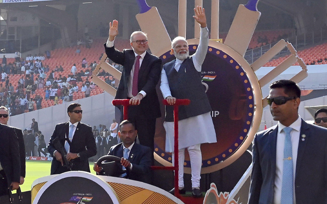  Watch: Narendra Modi and Anthony Albanese take lap of honour in Ahmedabad stadium ahead of fourth Test between India and Australia