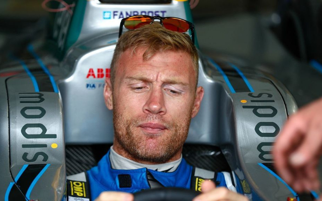  Andrew Flintoff likely to sue BBC Top Gear for horrible crash