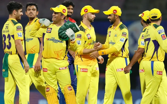 ‘MS Dhoni uses him like a remote control’ – Murali Karthik’s bold statement on star CSK bowler