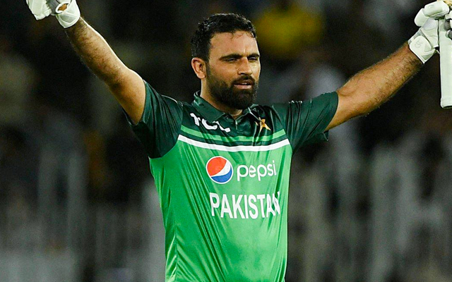 ‘Man only deals in hundreds’ – Fans react as Fakhar Zaman’s 180 helps Pakistan take 2-0 lead against New Zealand