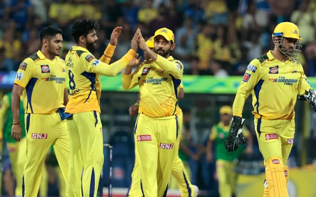  ‘Itna one-sided El Clasico nahi dekhna tha yaar’ – Fans react to Chennai Super Kings completing an easy 7 wicket win over Mumbai Indians