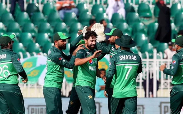  ‘Fakhar ki century ne Bumrah ki no ball yaad dila di’ – Fans react after Pakistan defeat New Zealand in first ODI