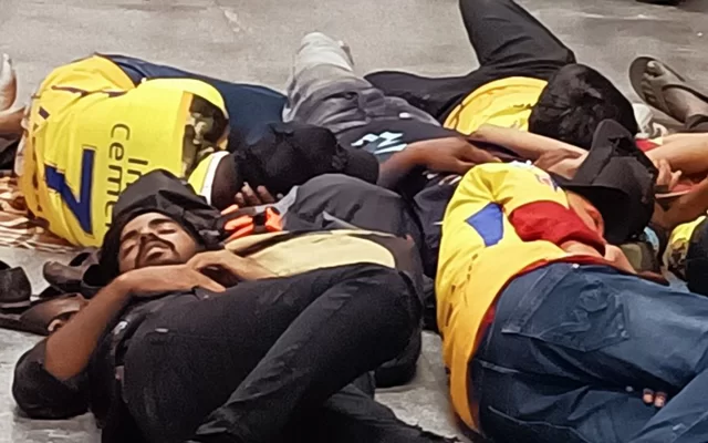  ‘Ek IPL title toh ye fans bhi deserve karte hai’ – Fans react as CSK fans were seen sleeping at Ahmedabad Railway Station ahead of postponed IPL 2023 final