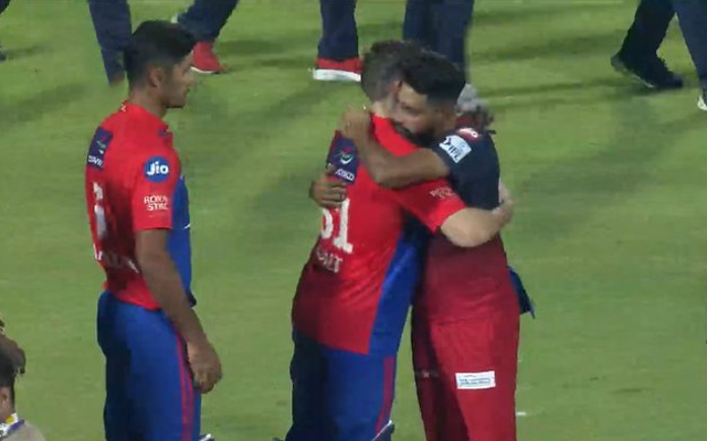  ‘Rulayega kya pagle’ – Fans react as Mohammad Siraj hugs and congratulates Philp Salt after DC Vs RCB clash in IPL 2023