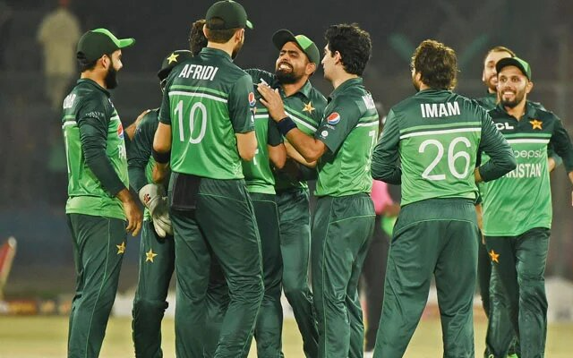  ‘New Zealand ne match gift me di diya’ – Fans react as Pakistan beat New Zealand in 3rd ODI by 26 runs, take unassailable 3-0 lead in the series