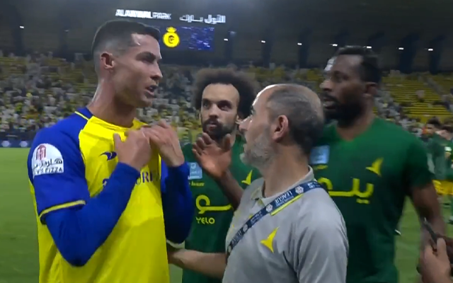  Watch : Al-Nassr superstar Cristiano Ronaldo pushes opposition staff member over selfie request