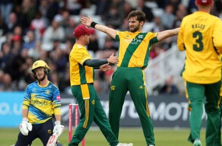 ‘Bande me hain dum’ – Fans react as Shaheen Shah Afridi takes four wickets in an over against Warwickshire in Vitality T20 Blast