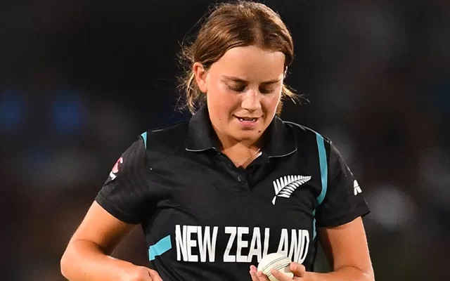  ‘Umpires ka ek hi to kaam tha wo bhi nhi hua’ – Fans react as New Zealand spinner Eden Carson bowls 11 overs in Women’s ODI game against Sri Lanka