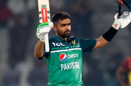 ‘Yeh baat last 3 matches se bol raha hai’ – Fans troll Pakistani journalist as he predicts Babar Azam to score century in Asia Cup 2023 opener