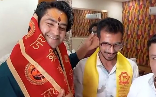  Yuzvendra Chahal takes Bageshwar Dham Sarkar’s blessings after Asia Cup 2023 snub