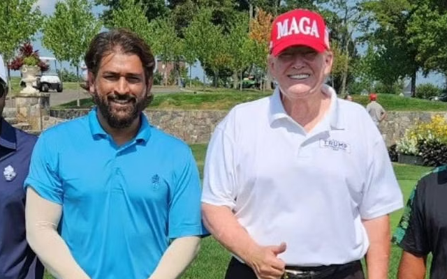  WATCH : MS Dhoni plays golf with former US President Donald Trump