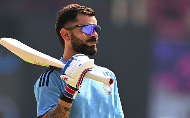  ‘Kohli ke pass tickets nahi hai, humara toh kya hi bole’ – Fans react as Virat Kohli urges friends to not ask him for 2023 ODI World Cup tickets