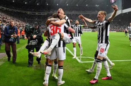 ‘Sign Mbappe as backup’- Fans react as Newcastle United bludgeons past PSG in St. James’ Park show on European night
