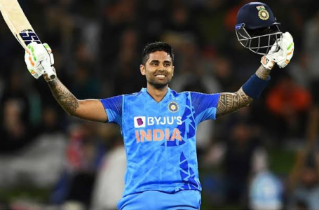 ‘Chalo as expected’ – Fans react as Suryakumar Yadav and Mohammed Shami replace Hardik Pandya and Shardul Thakur against New Zealand