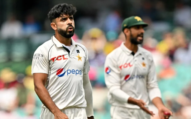  Pakistan team director explains why Aamer Jamal bowled late in second innings of third Test against Pakistan