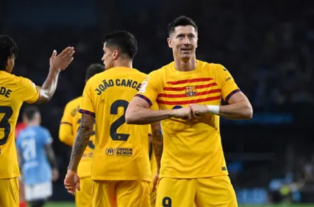 Robert Lewandowski converts extra-time penalty to give Barcelona win against Celta